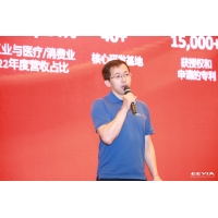 从智能表面到开源生态，艾迈斯欧司朗重塑智能座舱价值标杆