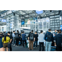 极智嘉再秀仓储机器人领军实力